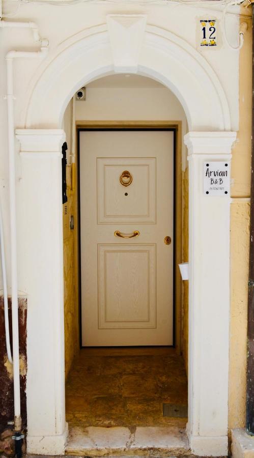 Arvian B&B บารี ภายนอก รูปภาพ